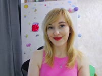 I’m a soft, warm girl who loves deep conversations, gentle flirting and real connection. I enjoy making you feel relaxed, wanted and special