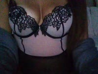 Hey you! Want a horny cam session? Come experience a delicious relaxing session, with the view of a nice wet squirting pussy.