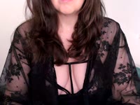 Hey! Welcome to my profile! My name is Ella, the girl next
door with a naughty edge! I often hear: 