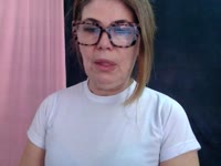 I am a mature woman who loves to be naughty. Do you wanna get naughty together?