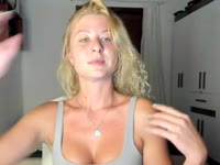 I’m Esmeralda, 27 years old, a mix of good conversations and naughty fantasy. I’m curious, fun, and love chats that get hotter and hotter. I adore men who spoil me, have humor, and aren’t afraid to be a little naughty. Will you dare to discover me?