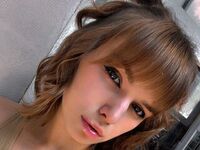 naked girl with webcam masturbating with dildo AlmaBrigs