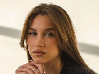 naughty cam photo AmelinaBrauberg