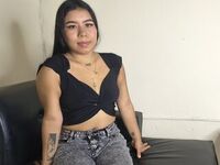 cam girl masturbating with dildo AshlyZambrano