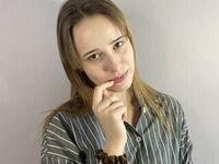 live-chat JullieHopper