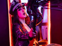 live bdsm webcam CleodoraNoir