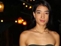 topless cam girl AbbyCorn