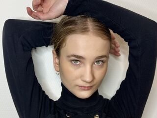 hot girl webcam photo AdamMcghin