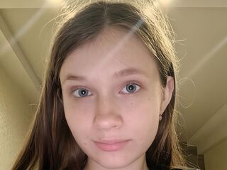 hot camwhore AdelaideCelius
