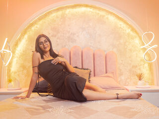 nude cam girl photo AishaCarpenter