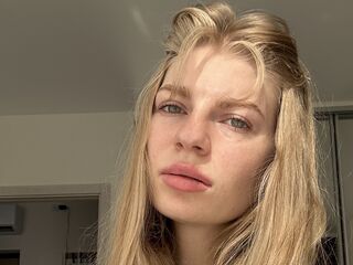 free web cam chat AlissMil