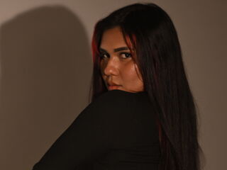 girl cam live AlizLatifa