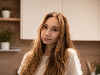 live webcam performer AllieShewmaker