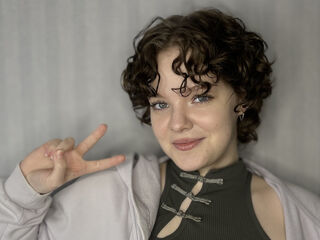 camslut showing pussy AmmelyFerret