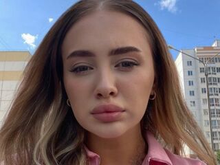 topless webcamgirl AnnettaToran