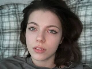 chatroom AntoinetteCurtis