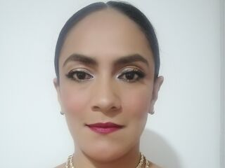 live sex webcam AntonellAdiosa