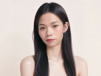 girl topless ArianaHuiHui