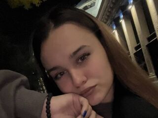 naughty camgirl fingering shaved pussy BarbaraColon