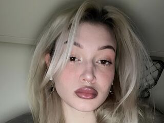 shaved pussy webcam CaseyHemmerling