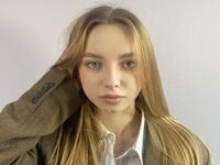 hot sex cam ChariseKuhnke