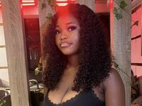 naked cam live CreamieNelly