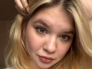 camgirl DebrahPloeger