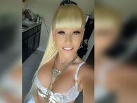 live cam chat DellaBlazed