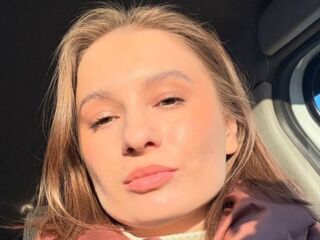 beautiful girl webcam DonnieFreed