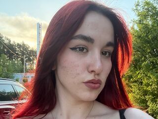 camgirl masturbating with dildo EleanorHoesing
