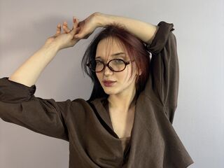 camgirl shaving pussy ElizabethHerrer