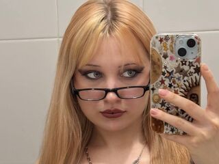 free live webcam video EloiseGow
