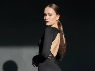 live strip tease show EmilyGiffin