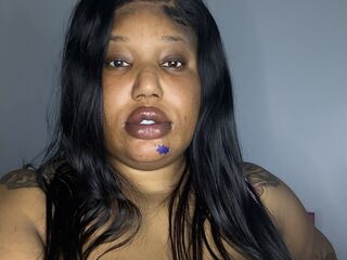 girl showing pussy FATBIGBBW