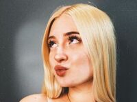 cam girl chatroom FredaLiebens