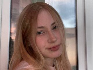 naked webcam girl masturbating HelaineSchecter