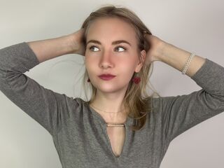 camwhore video HisakoHenn