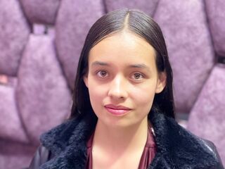 free adult cam picture IssaMontenegro