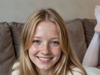 camslut topless JohnaCrivello