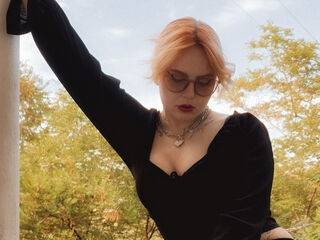 naughty camwhore KaleighCollett