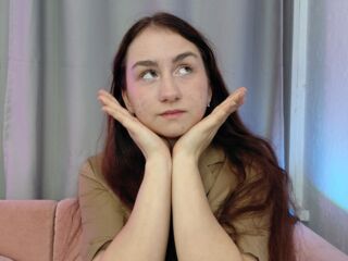 camgirl showing tits KattrinGolden