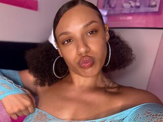 naked girl with cam masturbating KemoraVanity
