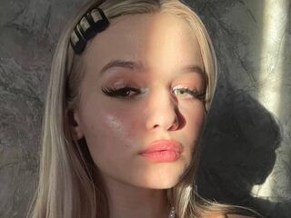 real live cam KianaStark