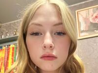 camwhore masturbating with vibrator KimbraNolazco