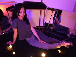 webcam live sex show KyaraLux