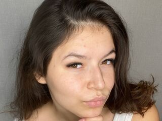 naked camgirl masturbating LeslieForest