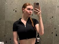 adult webcam chat room LessieNunz