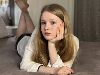 live sex cam LilianHoward