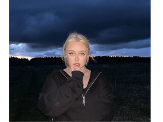 chat room live show LitaBloom