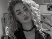 nude webcamgirl pic LucilePapke